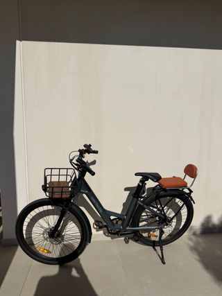 Bicicleta Eléctrica Urbana Gris 
716 KM Solo !!!!!