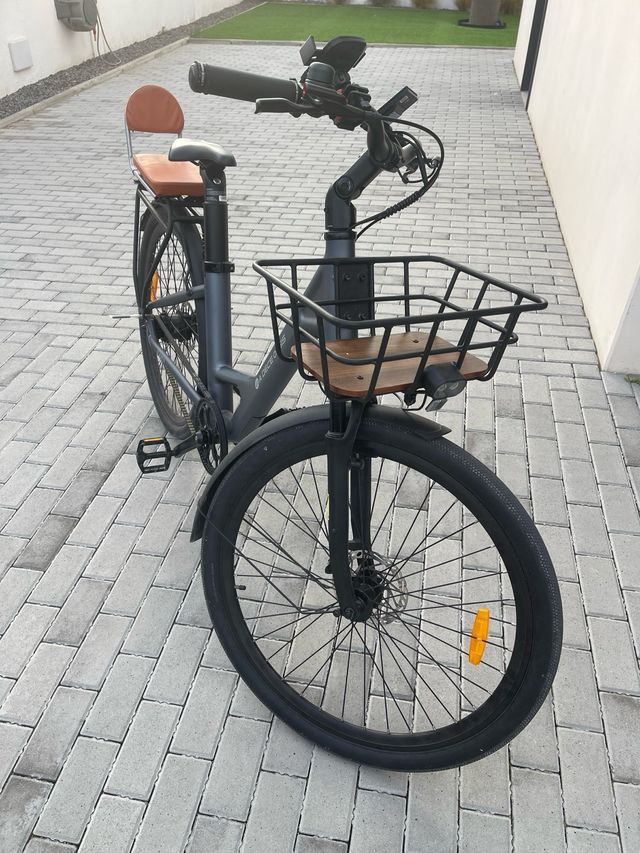 Bicicleta Eléctrica Urbana Gris  716 KM Solo !!!!!