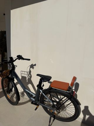 Bicicleta Eléctrica Urbana Gris 
716 KM Solo !!!!!