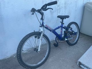 Bicicleta infantil Decathlon azul