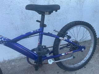 Bicicleta infantil Decathlon azul