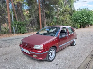 Llantas completas Renault 14" con neumáticos nuevo