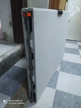 Mesa plegable de plástico