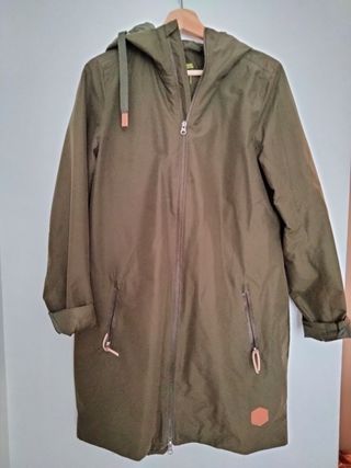 Parka impermeable verde caqui