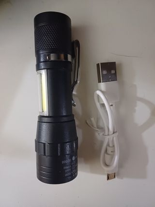 Linterna LED Zoom Recargable USB