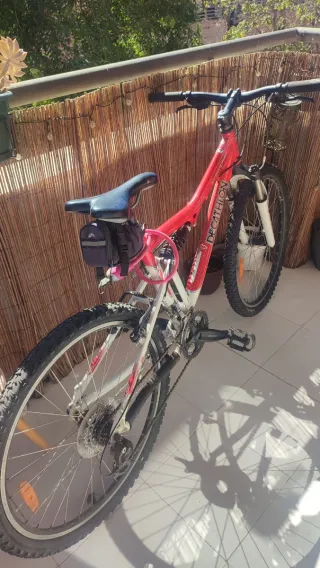 Bicicleta Rockrider rodado 26, 24 velocidades 