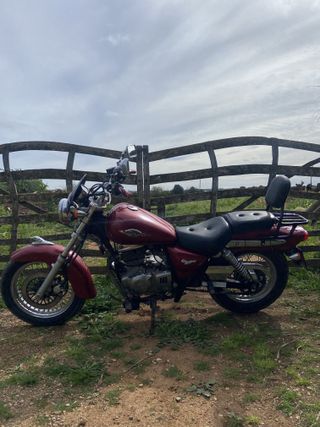 Moto Suzuki Marauder 250cc