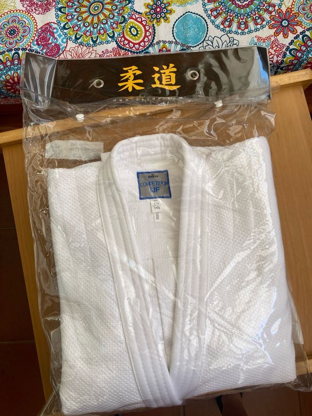 Judogi Blanco IJF Competición Talla 145