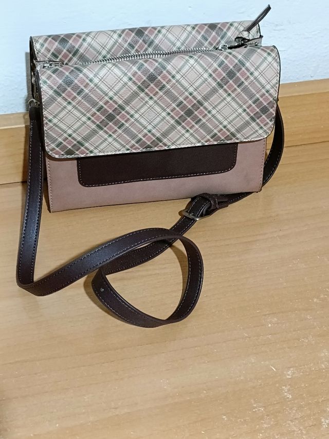 Bolso de hombro cuadros beige y marrón