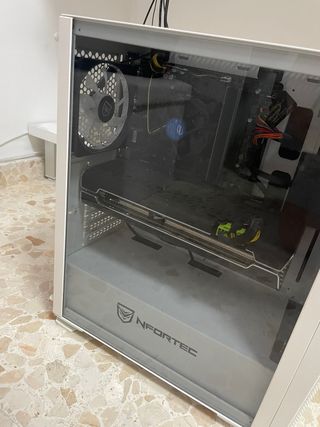 Torre PC Gaming Nfortec Blanca y Gris