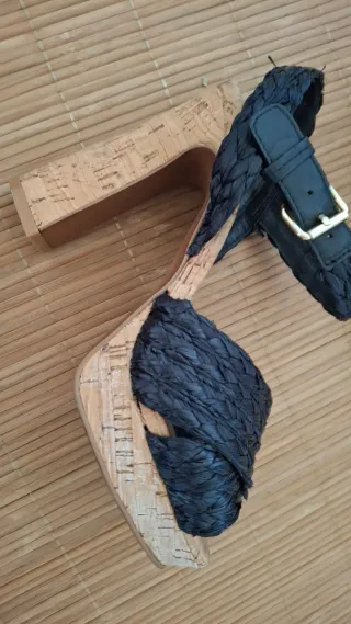 Sandalias Bimba y Lola Impecable 