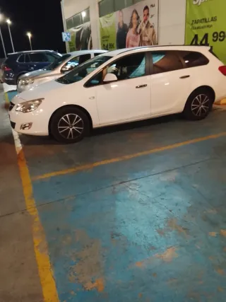 Opel Astra 2012