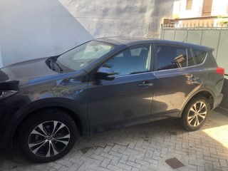 Toyota RAV4 2015