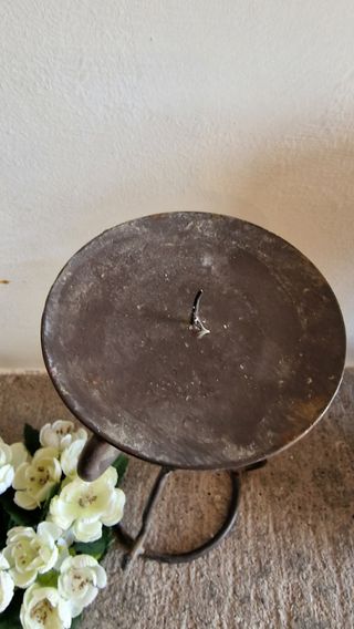 Porta candela in ferro con fiori