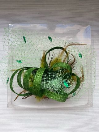 Tocador verde elegante con detalles