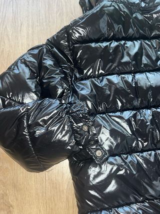 Chaqueta Moncler Negra Brillante