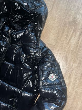 Chaqueta Moncler Negra Brillante