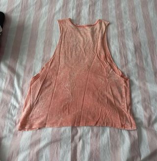 Camiseta sin mangas naranja con estampado