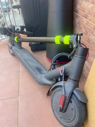 Patinete Eléctrico Negro