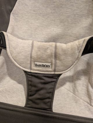 Hamaca bebé BabyBjörn gris