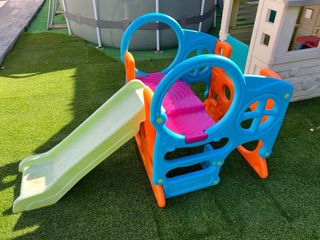 Parque infantil FEBER con tobogán