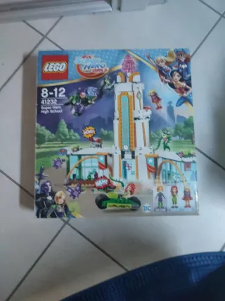LEGO DC Super Hero Girls 41232 Scuola