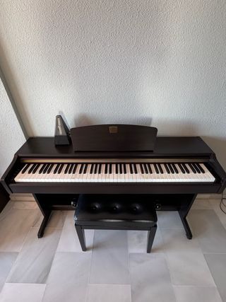 Piano Yamaha Clavinova CLP-115