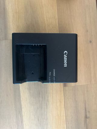 Canon EOS 4000D Negra + EF-S 18-5