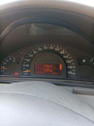 Mercedes-Benz Mercedes-Benz c270cdi 2002