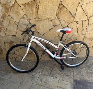Bicicleta Infantil Blanca y Rosa