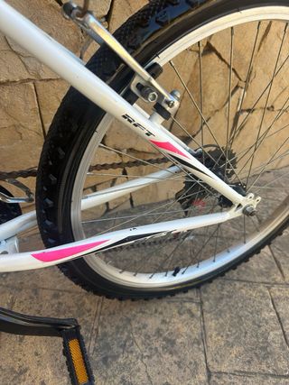 Bicicleta Infantil Blanca y Rosa