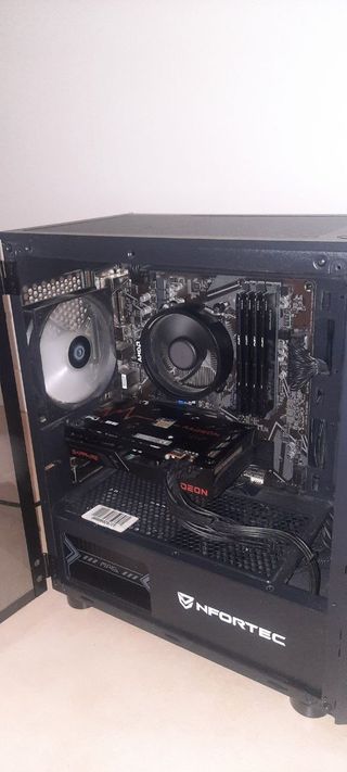PC Gaming AMD Ryzen 5 32GB RAM 1TB SSD RX 6600