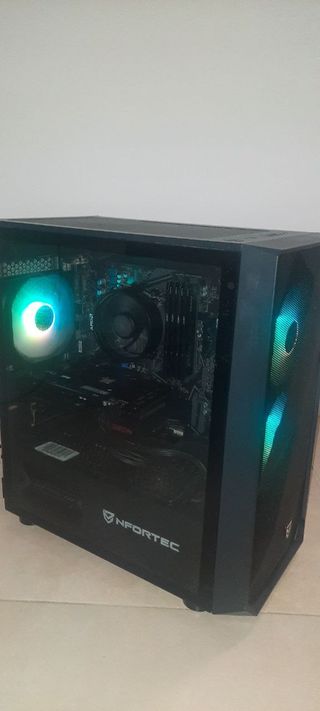 PC Gaming AMD Ryzen 5 32GB RAM 1TB SSD RX 6600