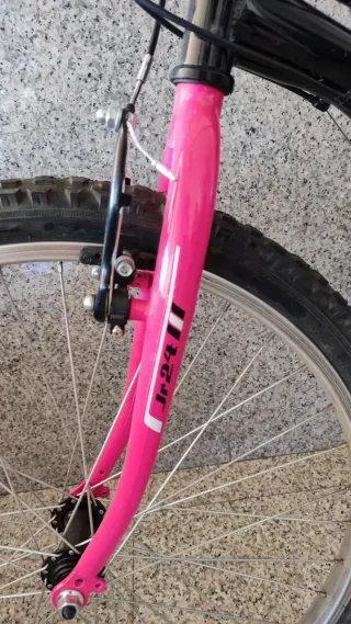 Bicicleta niña B-PRO 24 negra y rosa