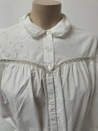 Camisón antiguo de 1900 con bordados
