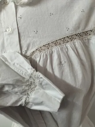 Camisón antiguo de 1900 con bordados