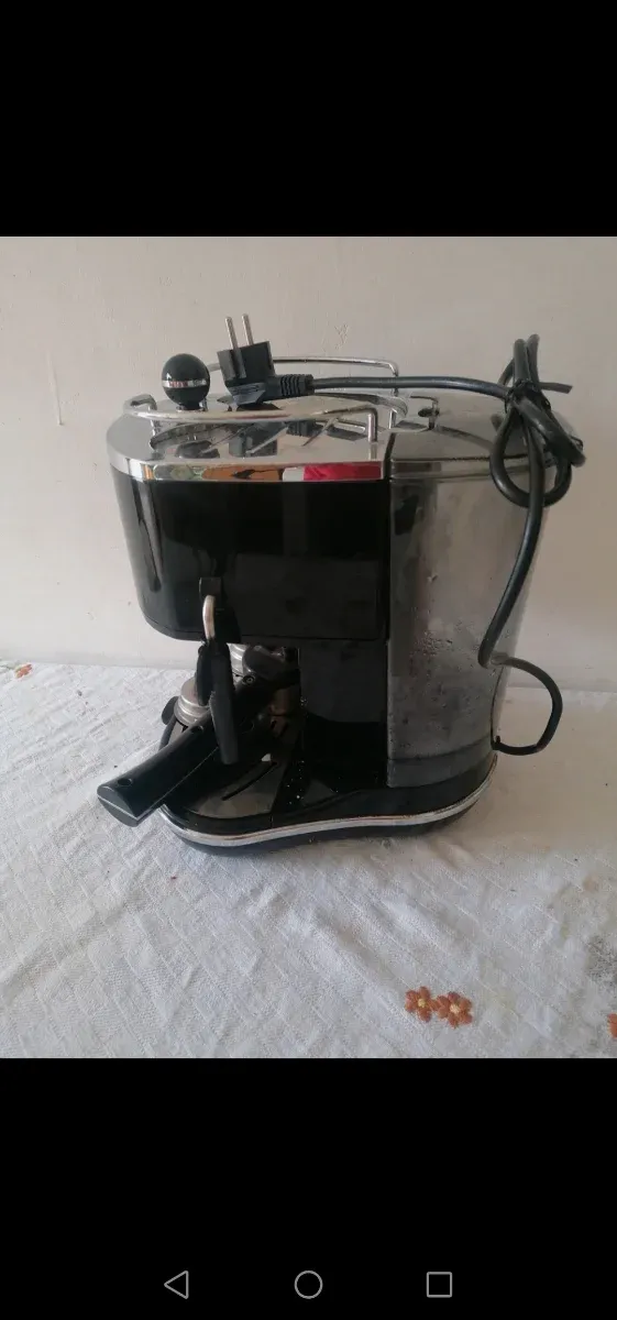 Macchina Caffè espresso De'Longhi Nera