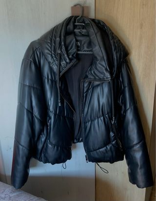 Abrigo acolchado Zara negro