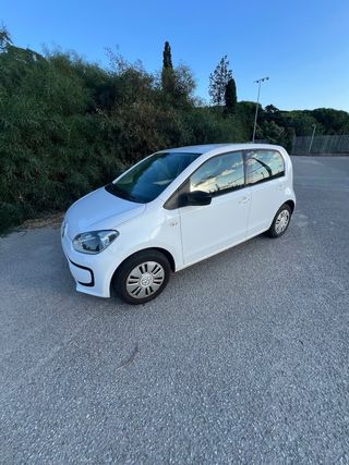Volkswagen up! 2014