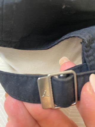 Cappellini Jordan bianche e nere originali