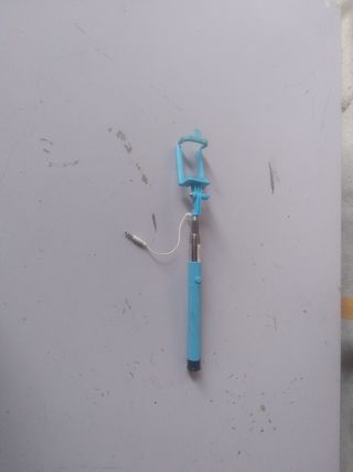 Palo selfie azul con disparador