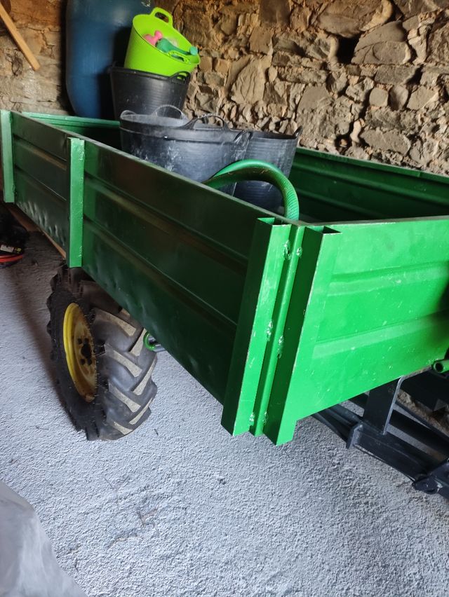 Motocultor con remolque tracción