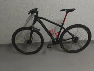 Bicicleta de montaña ORBEA ALMA H50.