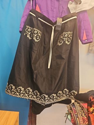 Ropa infantil segunda mano,juguetes, abrigos.