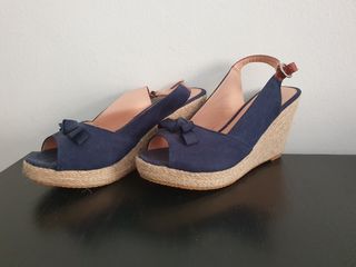 Sandalias cuña azul marino