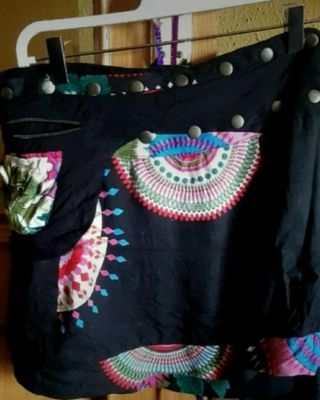 Minifalda Hippie Negra Estampada Talla Única