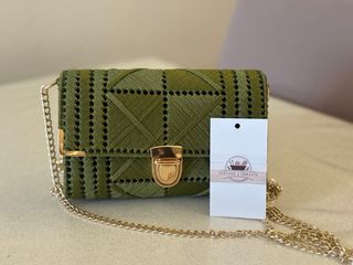 borsa rete canvas verde con catena oro
