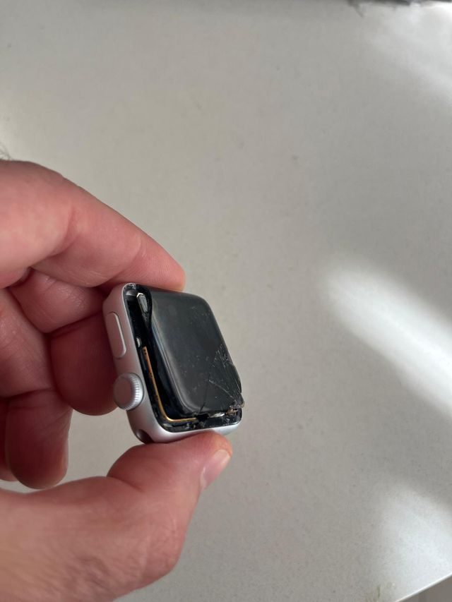 Apple Watch S2 38mm Plata - Pantalla Rota