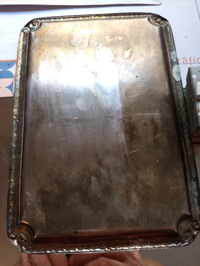 Lote 25 monedas  y bandeja plateadas 