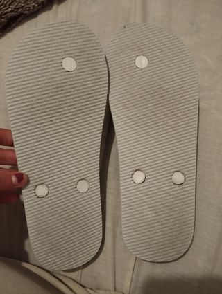 Chanclas con estampado de cerezas talla 37